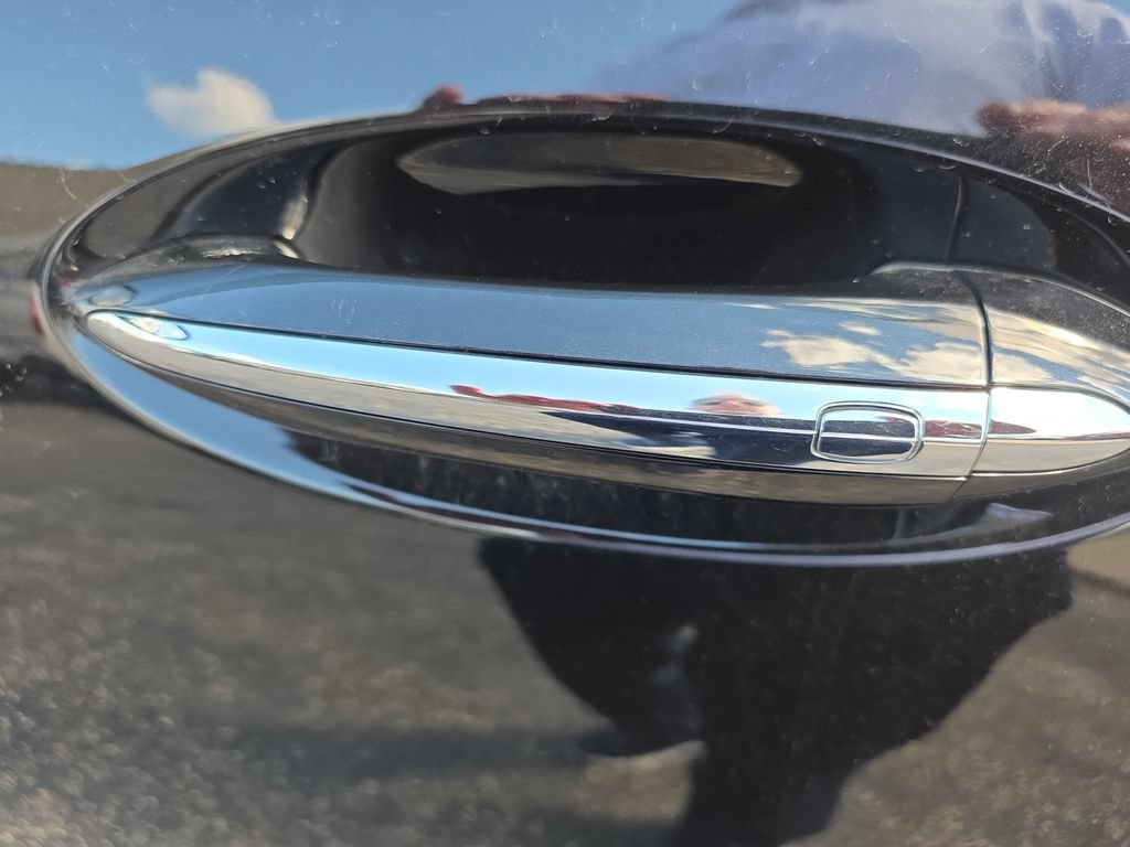 Used 2025 Buick Encore GX Preferred AWD/4WD image 33