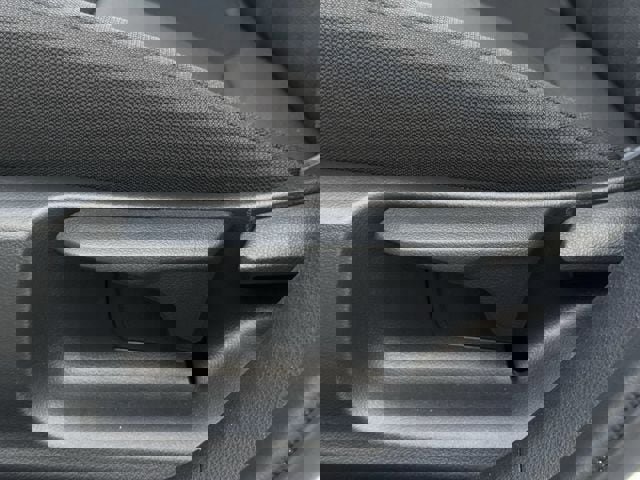 Used 2025 Toyota Corolla LE image 26