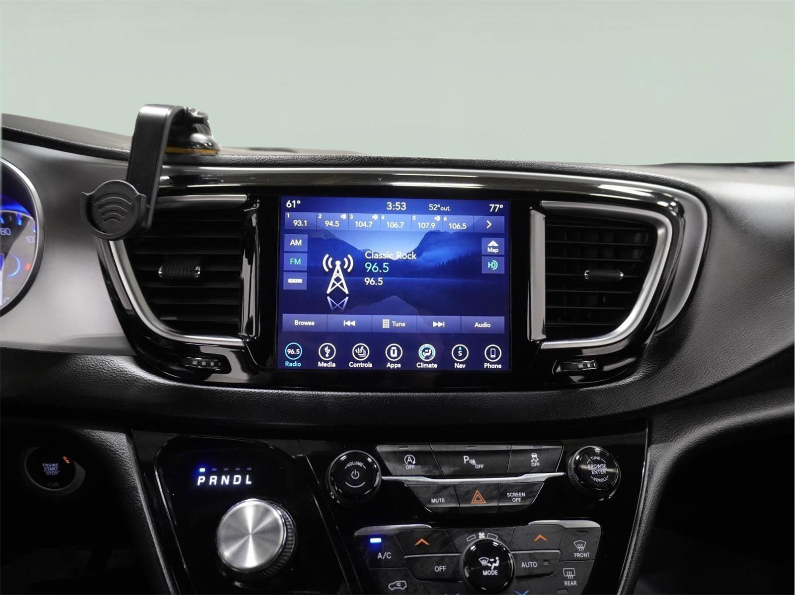 Used 2018 Chrysler Pacifica Touring-L Plus w/ S Appearance Package FWD image 20