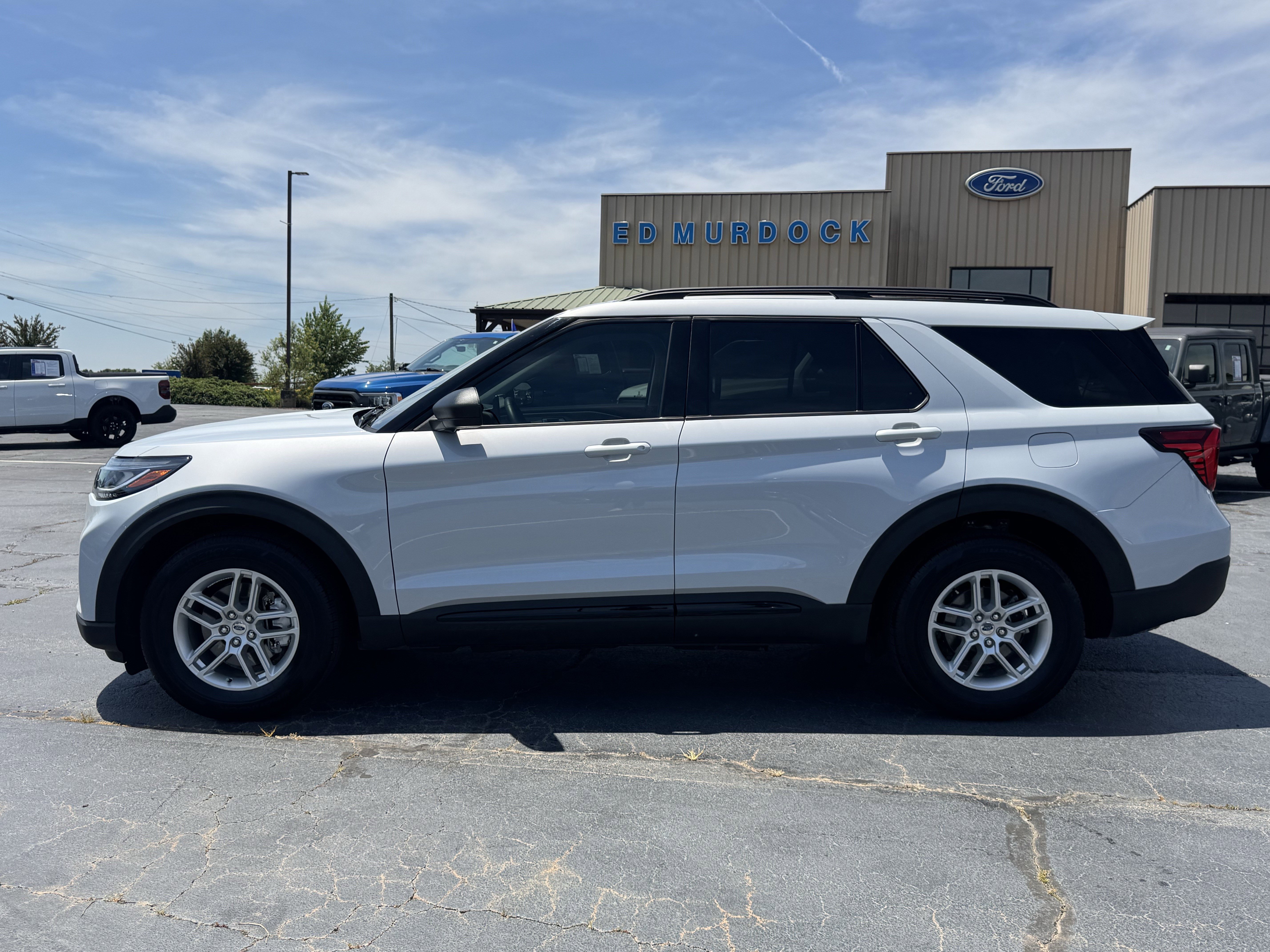 Certified 2026 Ford Explorer Active w/ Active Comfort Package RWD image 8