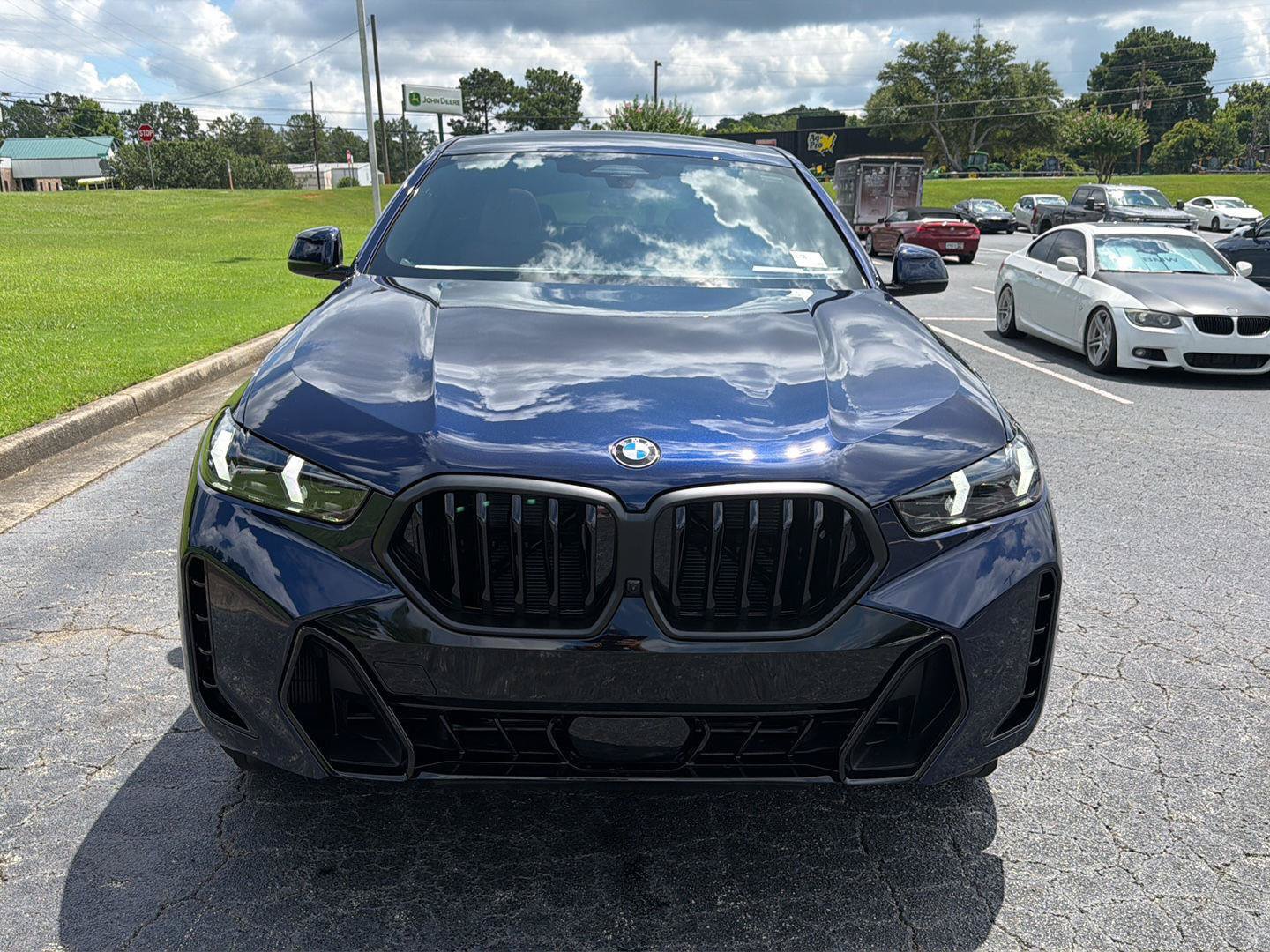 New 2027 BMW X6 xDrive40i w/ Executive Package AWD/4WD image 9