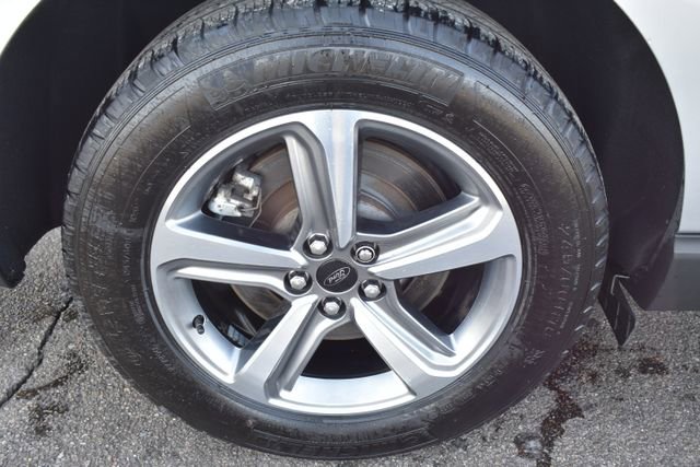 Used 2024 Ford Edge SEL w/ Convenience Package image 50