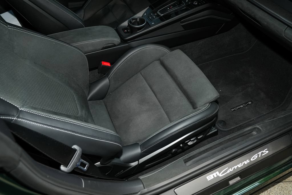 Certified 2026 Porsche 911 Carrera GTS RWD image 18