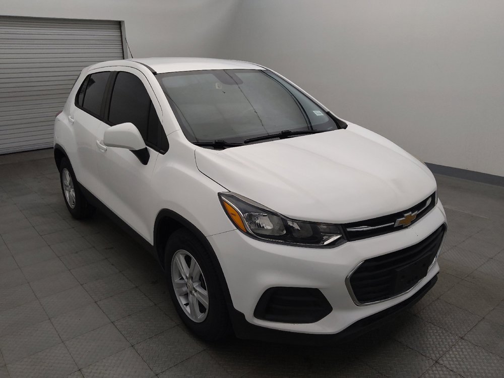 Used 2020 Chevrolet Trax LS w/ Tint and Cruise Package FWD image 13