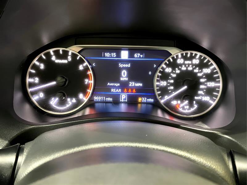 Used 2023 Nissan Altima 2.5 SV w/ SV Premium Package image 12