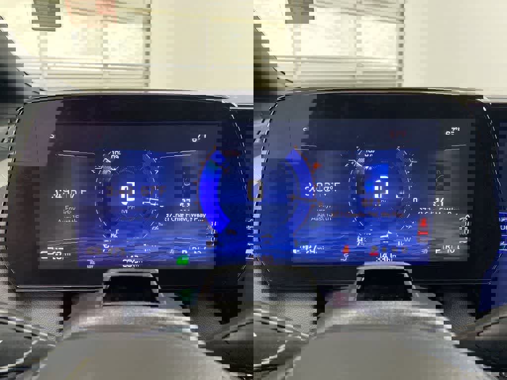 Used 2024 Chevrolet Equinox EV RS image 27