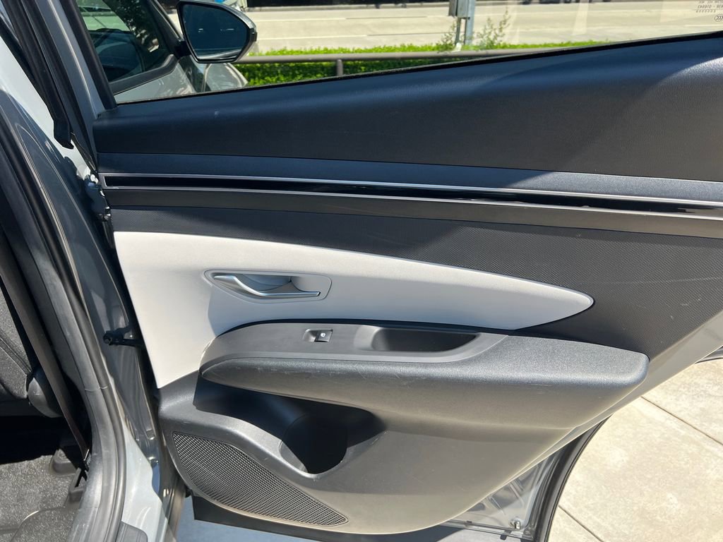 Certified 2024 Hyundai Tucson SEL FWD image 9