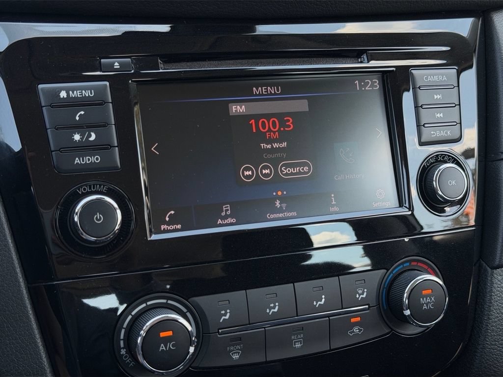 Used 2019 Nissan Rogue S FWD image 27