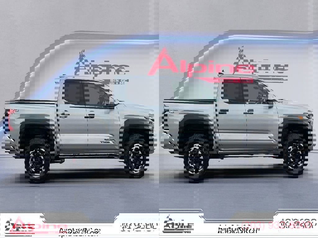 Used 2024 Toyota Tacoma TRD Off-Road image 6