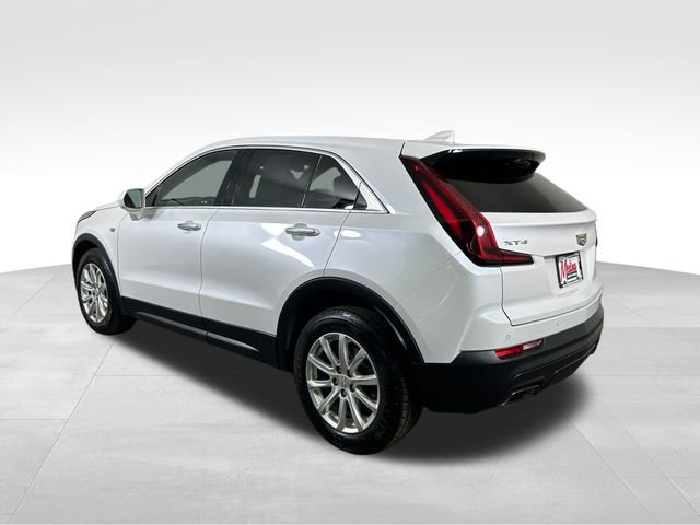 Used 2019 Cadillac XT4 Luxury w/ Cold Weather Package image 4