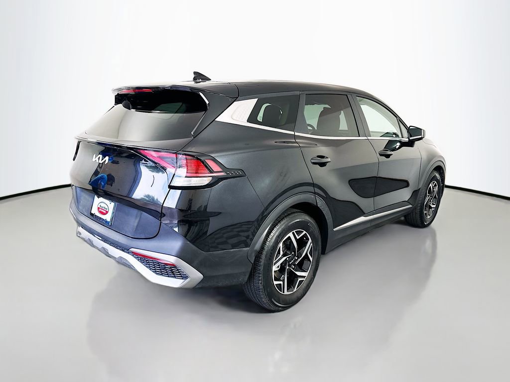 Used 2024 Kia Sportage LX image 5