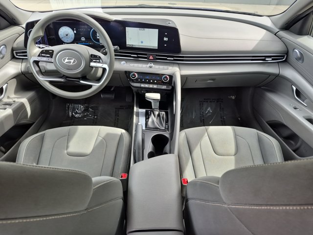 Used 2024 Hyundai Elantra SEL FWD image 18