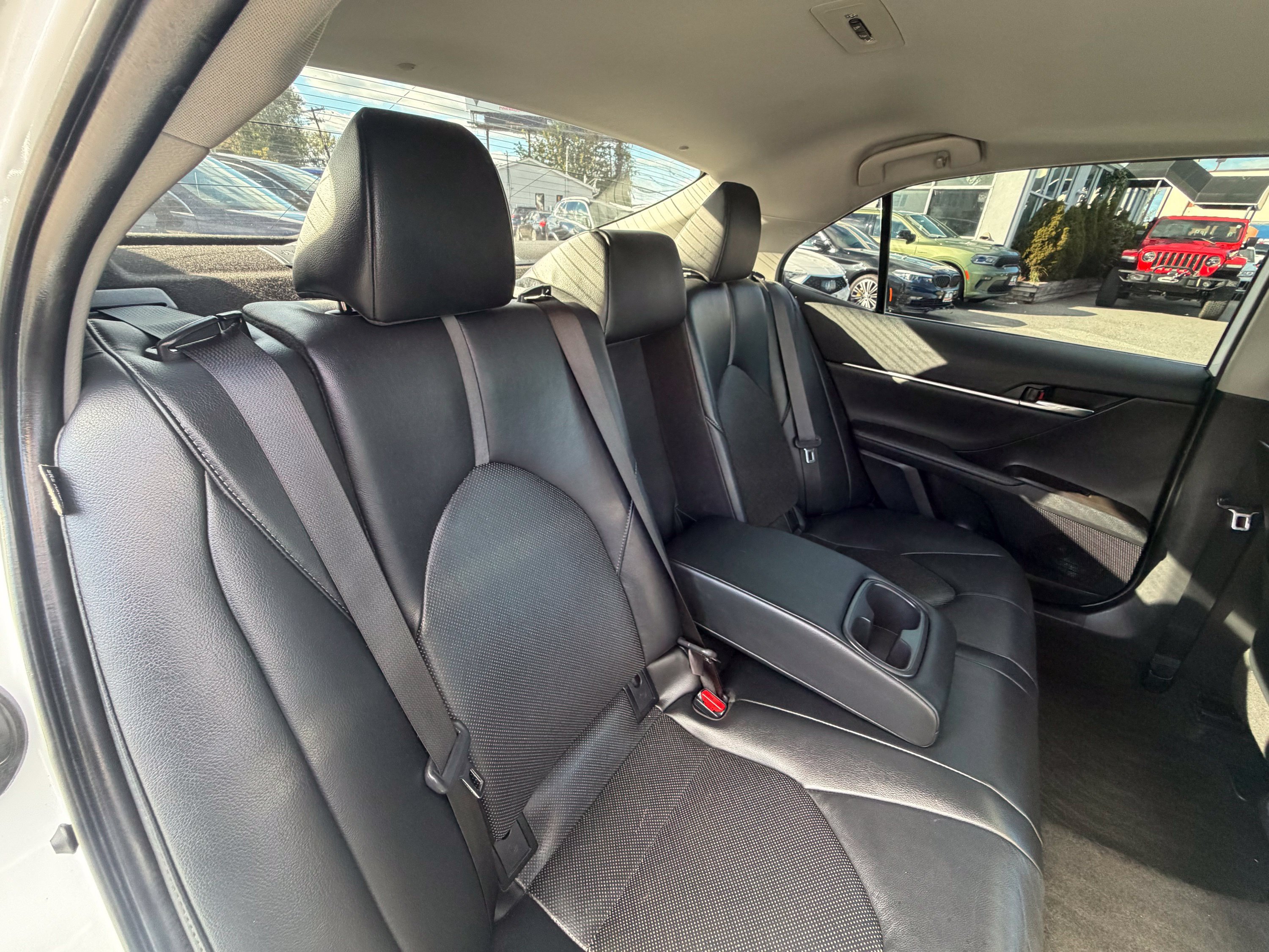 Used 2021 Toyota Camry XLE w/ Navigation Upgrade Package FWD image 22