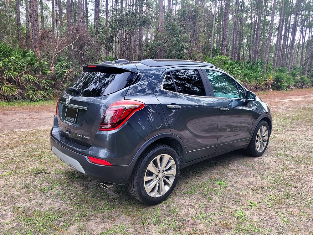 Used 2017 Buick Encore Preferred image 4