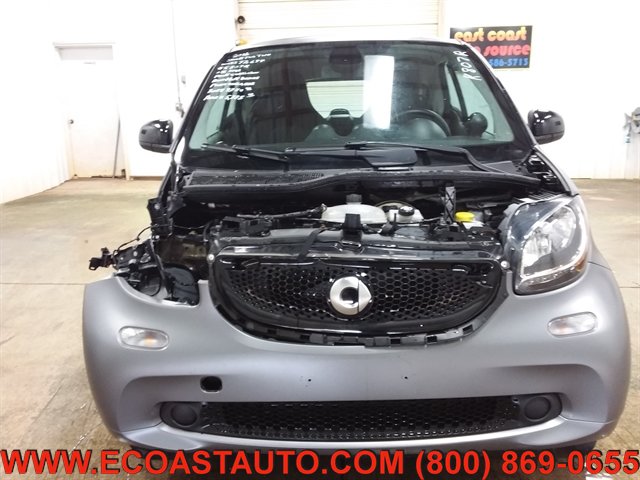 Used 2016 smart fortwo passion RWD image 7