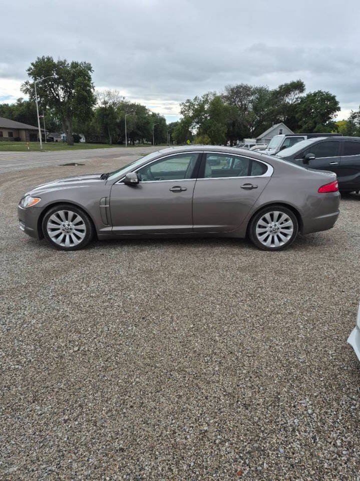Used 2009 Jaguar XF Premium RWD image 1