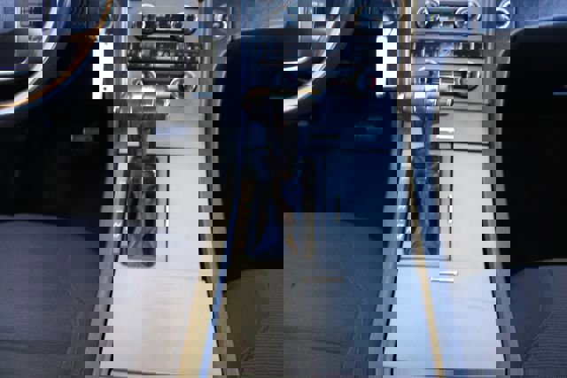 Used 2012 Ford Taurus SEL FWD image 14