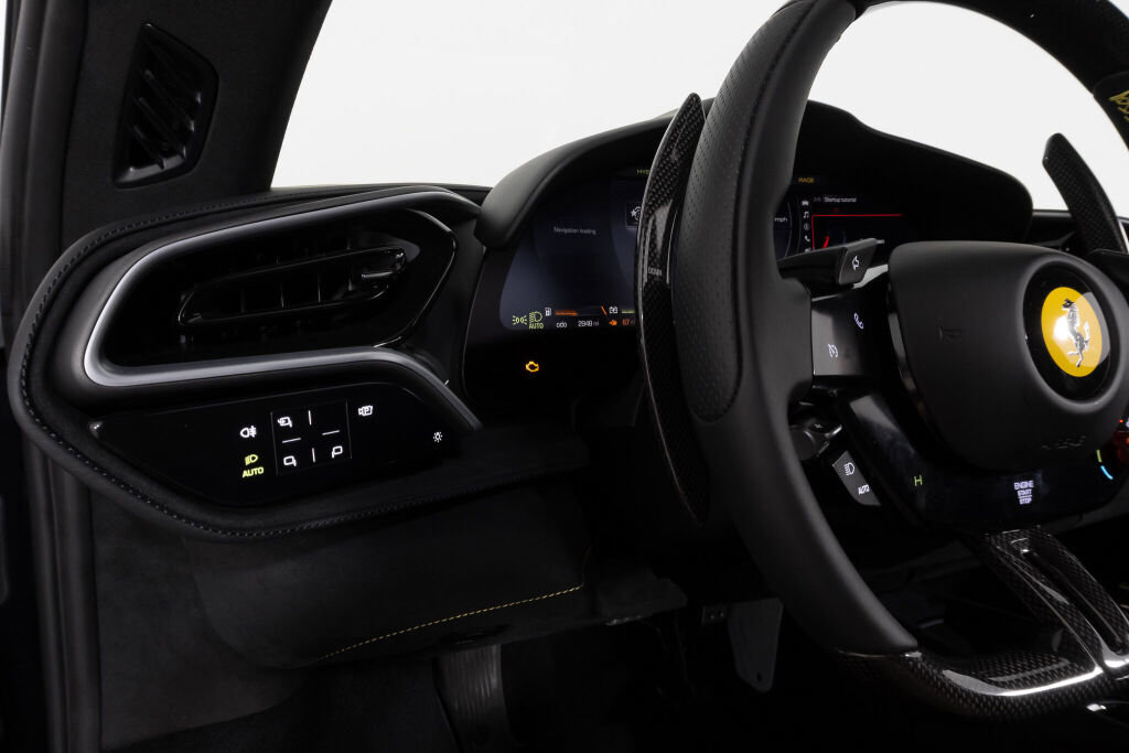 Used 2023 Ferrari 296 GTB image 31