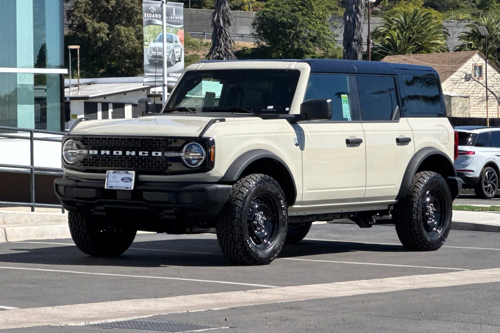 New 2026 Ford Bronco Big Bend w/ Black Appearance Package image 7