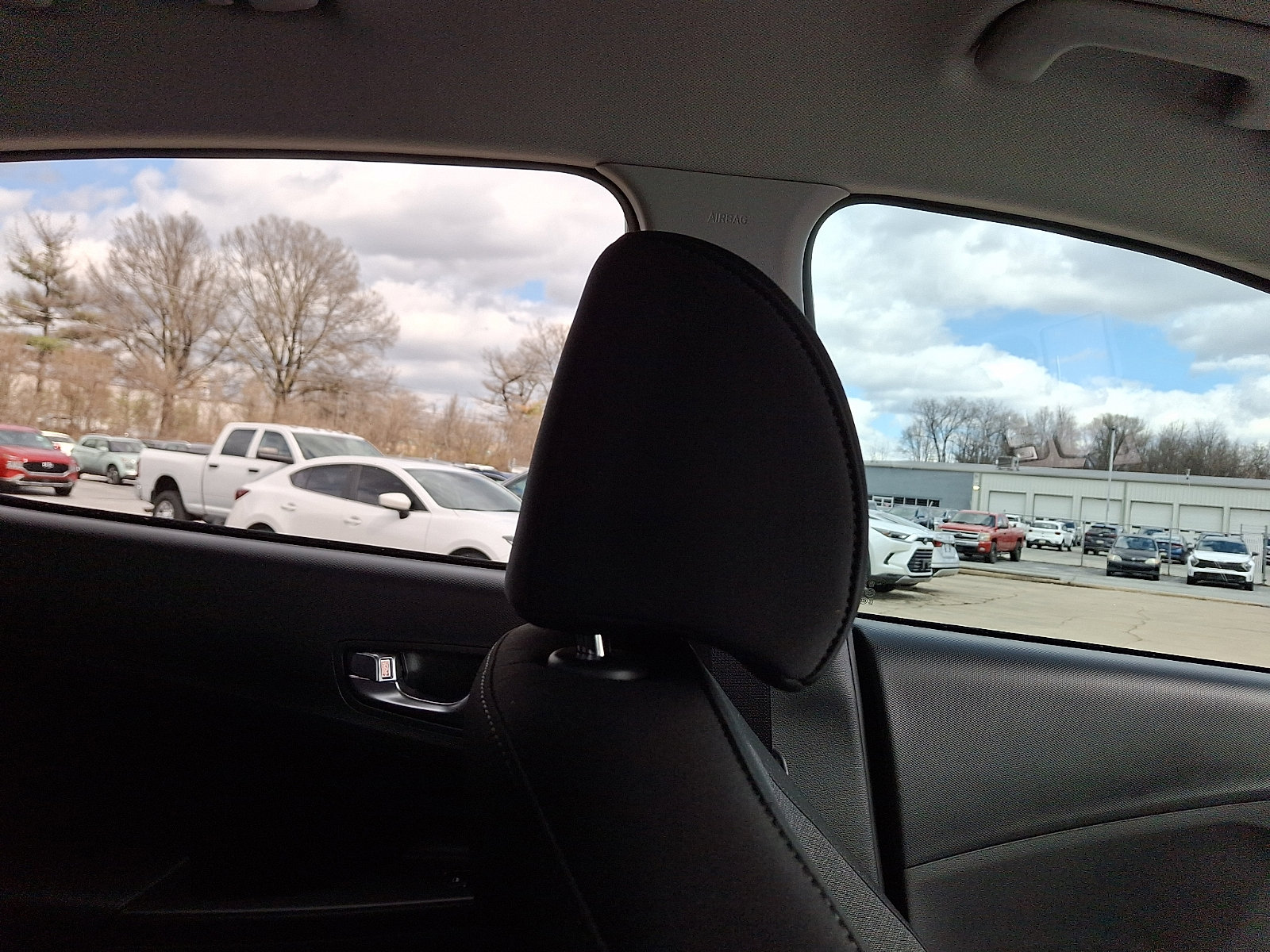 Certified 2023 Hyundai Kona SE w/ Cargo Package image 13