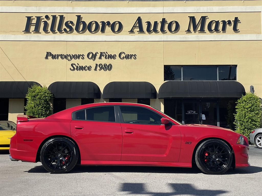 Used 2012 Dodge Charger SRT8 w/ Adaptive Cruise Control Group RWD image 4
