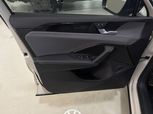 New 2026 Volkswagen Tiguan SE R-Line AWD/4WD image 18