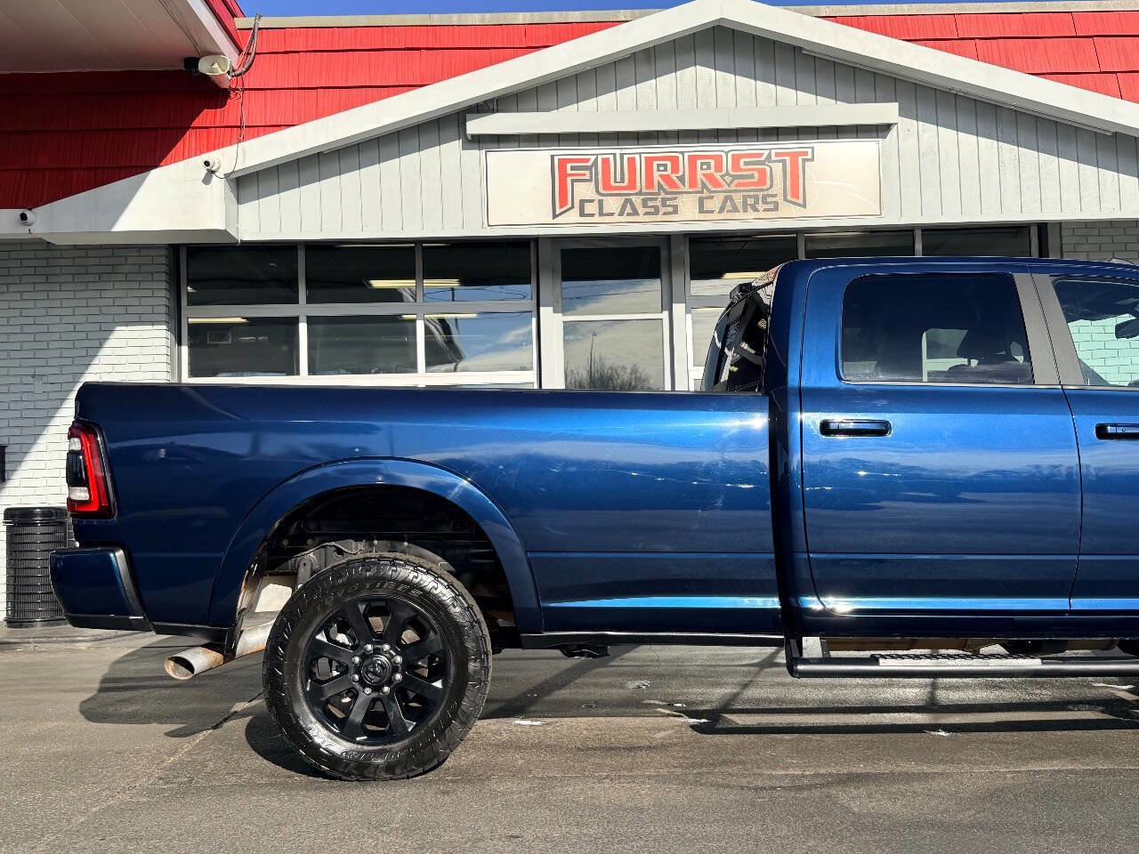 Used 2022 RAM 2500 Laramie w/ Night Edition image 11