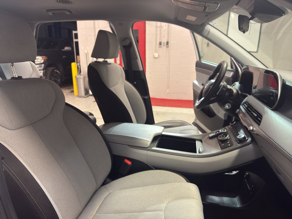 Used 2021 Hyundai Palisade SE w/ Winter Package image 22
