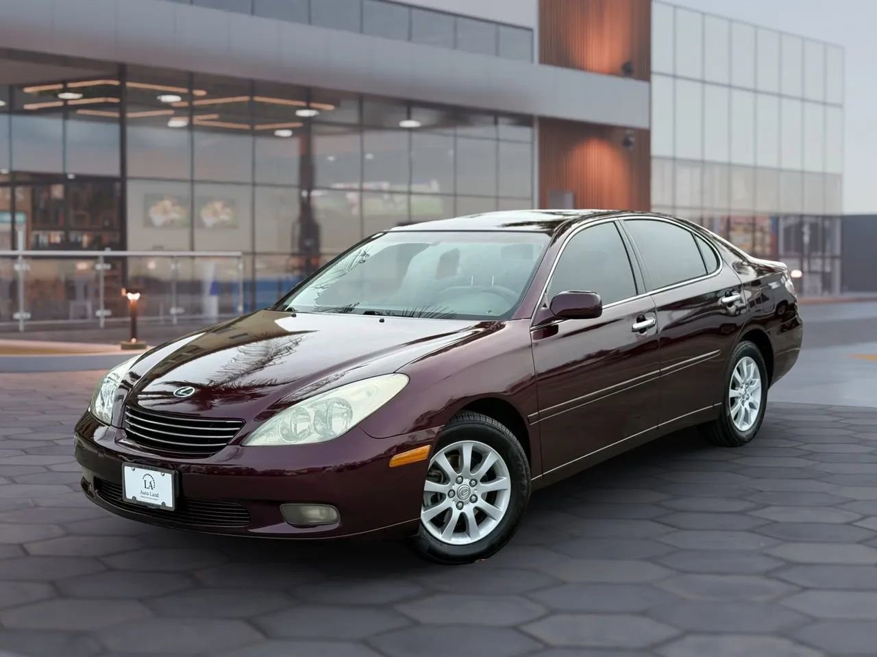 Used 2004 Lexus ES 330 image 2