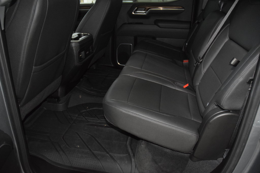 Used 2024 Chevrolet Silverado 1500 RST w/ Rally Edition AWD/4WD image 42