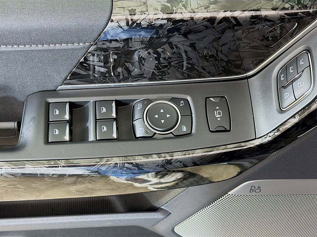 New 2026 Ford F250 Lariat w/ Lariat Ultimate Package image 32