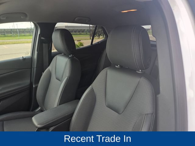 Used 2025 Buick Encore GX Preferred AWD/4WD image 14