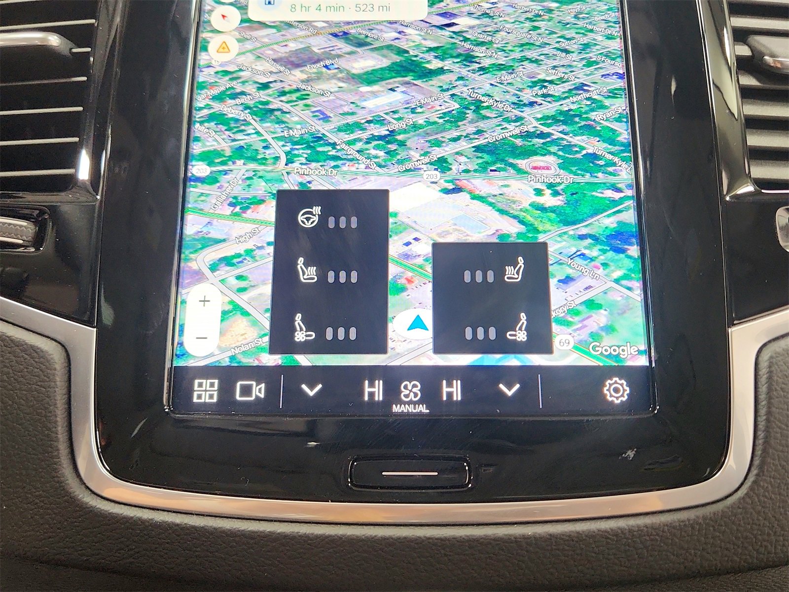 Used 2024 Volvo XC90 B6 Ultimate w/ Protection Package Premier image 32