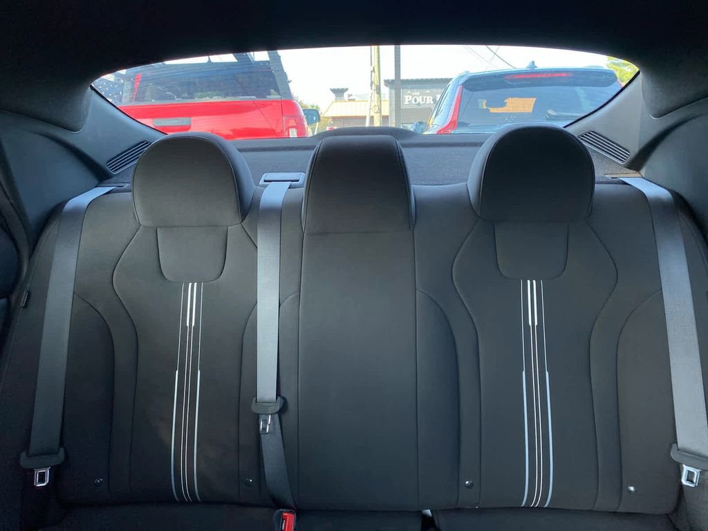 Used 2025 Hyundai Elantra Sport image 13