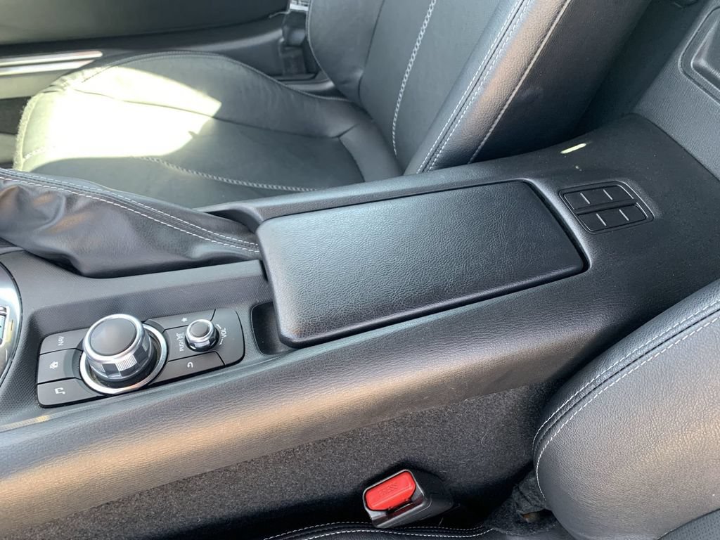 Used 2021 MAZDA MX-5 Miata Grand Touring RWD image 16