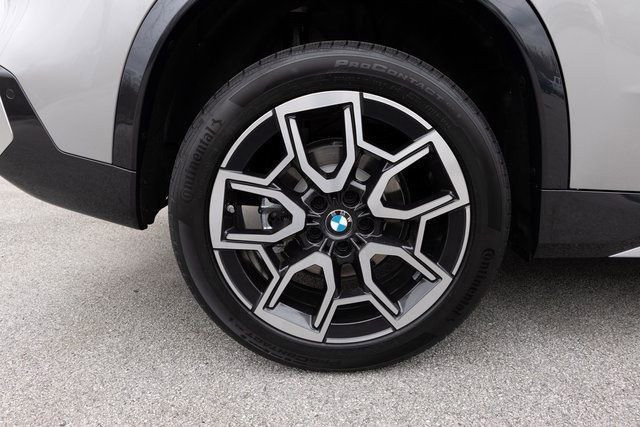 New 2025 BMW X1 xDrive28i w/ Premium Package image 11