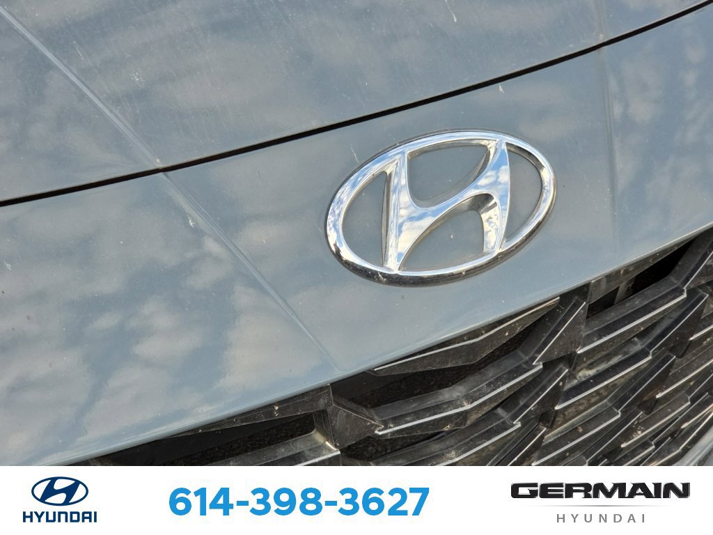 Used 2023 Hyundai Elantra Limited FWD image 13