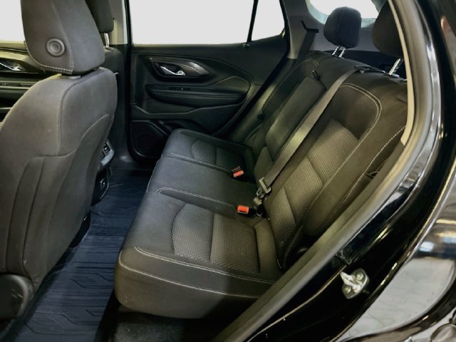Used 2024 GMC Terrain SLE w/ Driver Convenience Package FWD image 24