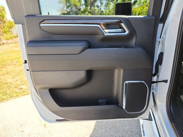 New 2026 GMC Sierra 2500 SLE image 9