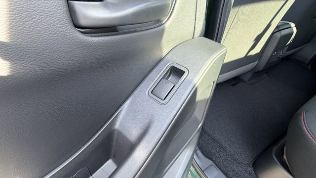 New 2026 Nissan Frontier PRO-4X w/ Pro-4x Convenience Package image 16