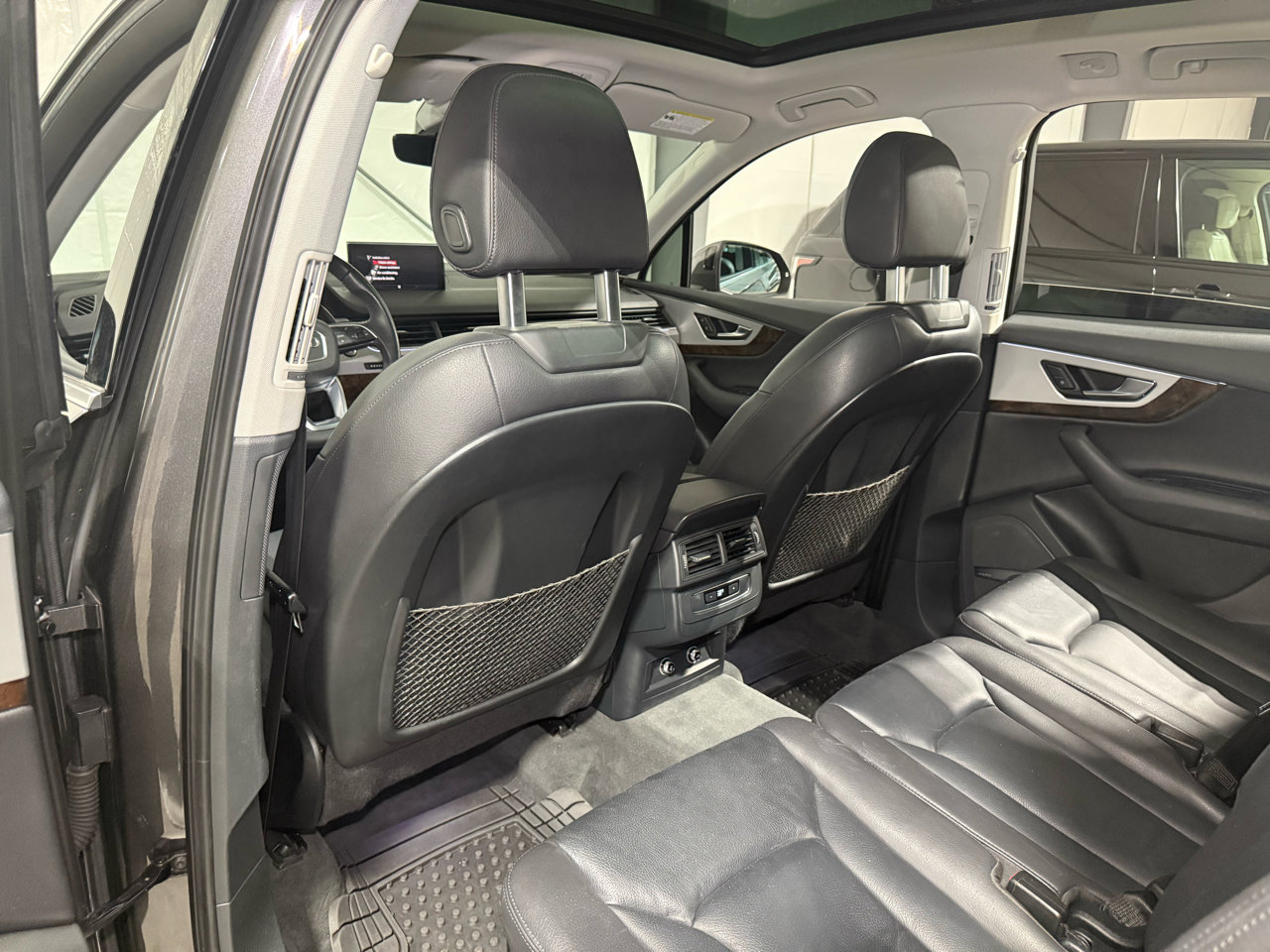 Used 2018 Audi Q7 2.0T Premium Plus w/ Premium Plus Package image 36