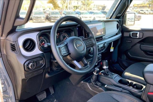 New 2026 Jeep Gladiator Sport AWD/4WD image 35