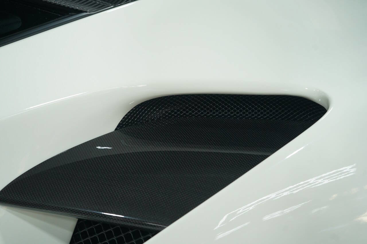 Used 2017 Ferrari 488 GTB image 38