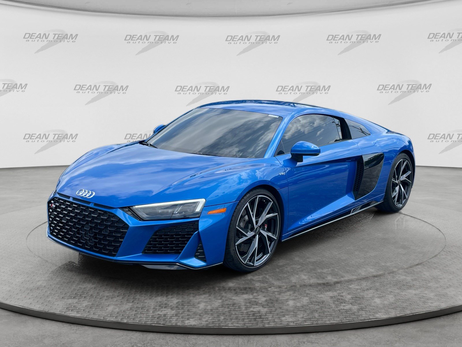 Used 2023 Audi R8 V10 performance RWD image 3