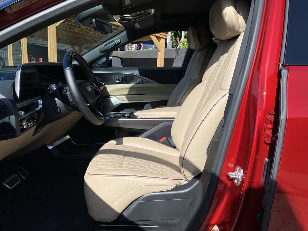 Certified 2025 Cadillac Lyriq Luxury w/ Nappa Leather Package AWD/4WD image 14
