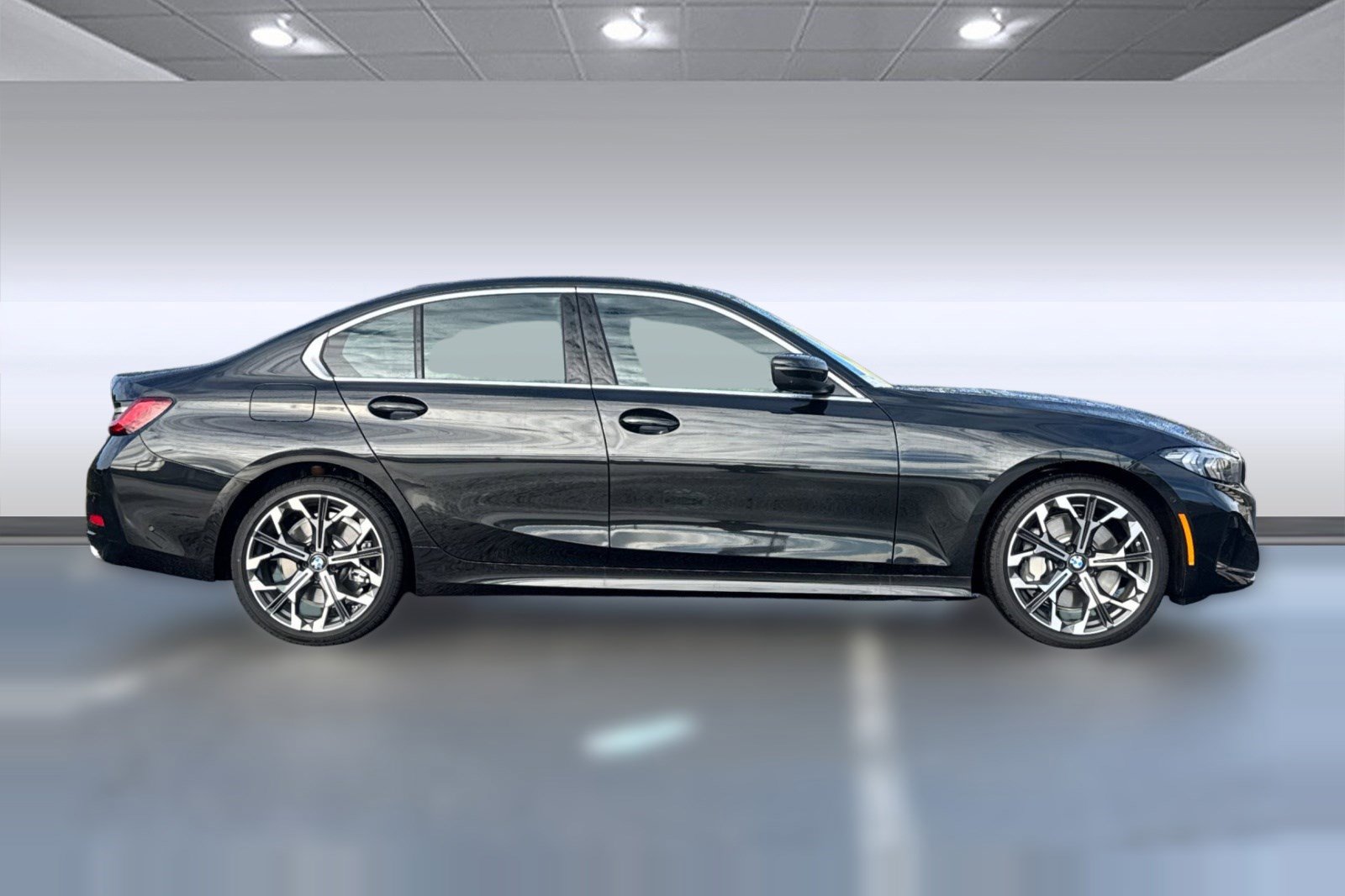 Used 2026 BMW 330i Sedan w/ Premium Package RWD image 7