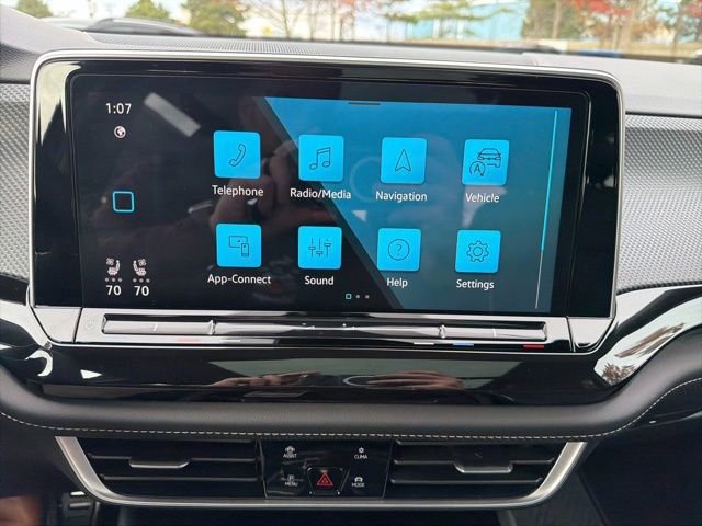 New 2026 Volkswagen Atlas Cross Sport SEL Premium R-Line image 11