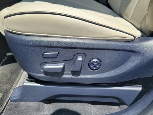 Used 2022 Hyundai Palisade Limited FWD image 17
