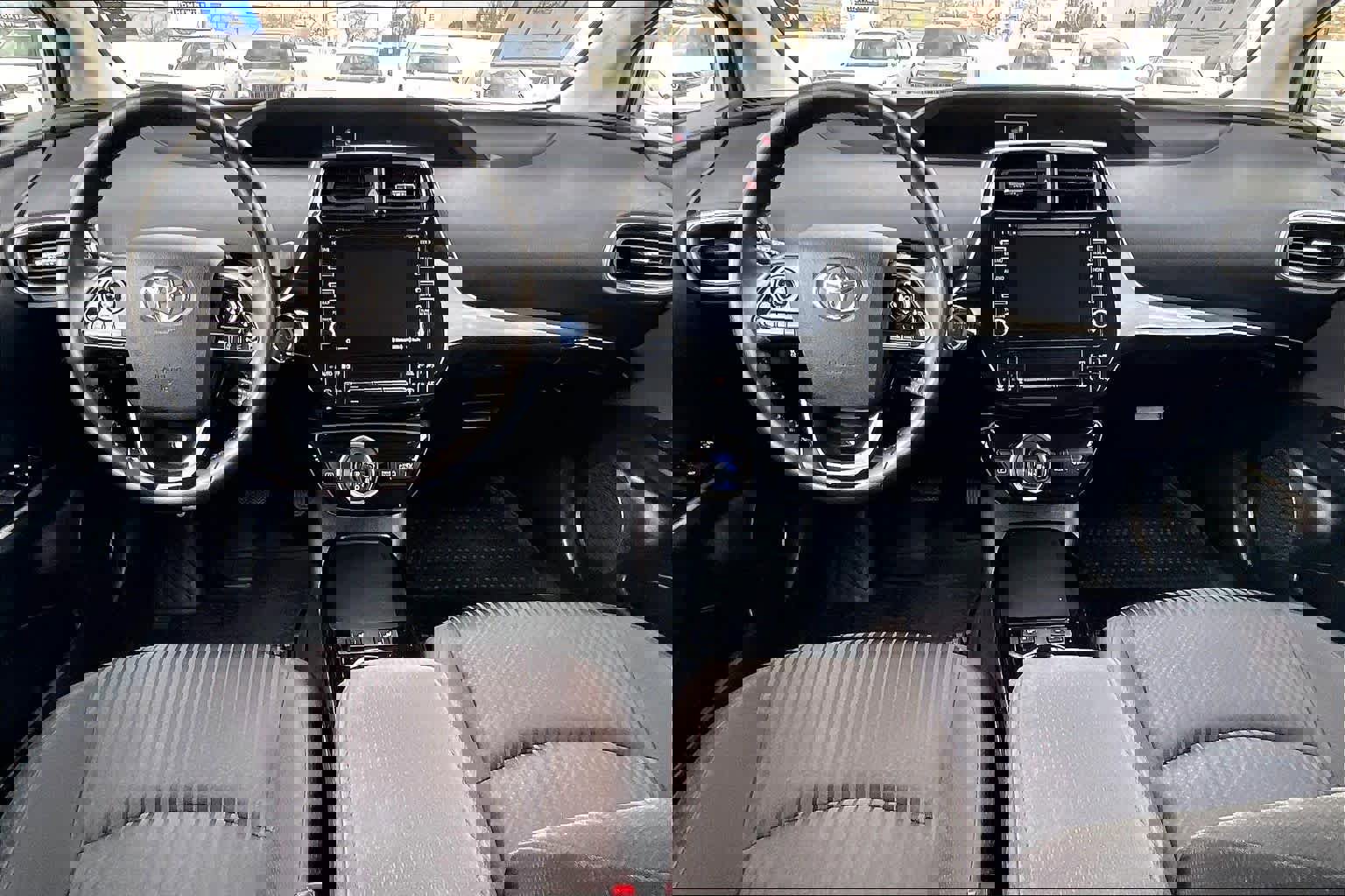 Used 2021 Toyota Prius Prime LE image 17