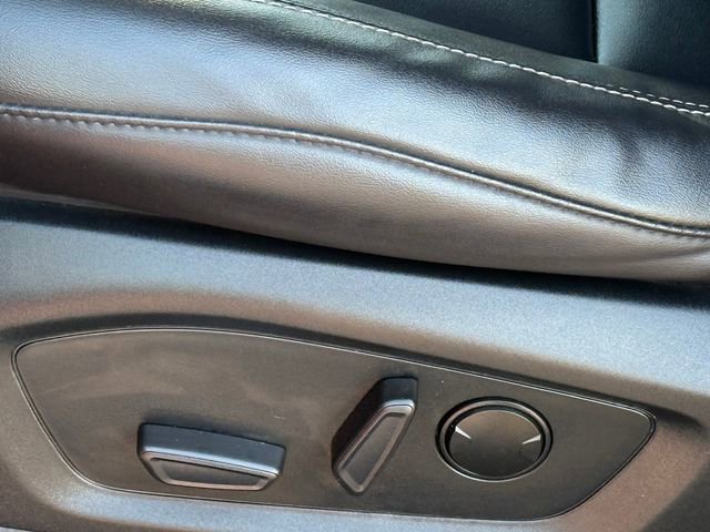 Certified 2022 Ford Explorer XLT w/ Equipment Group 202A image 7